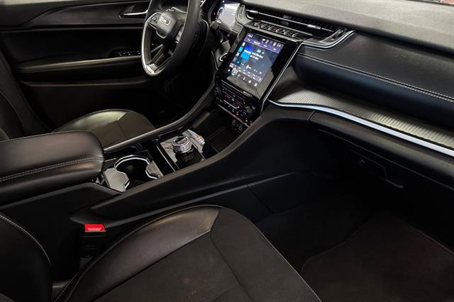 2023 Jeep Grand Cherokee L Altitude 4x4