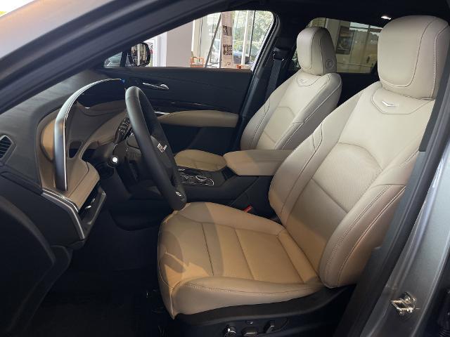 2025 Cadillac XT4 AWD Premium Luxury
