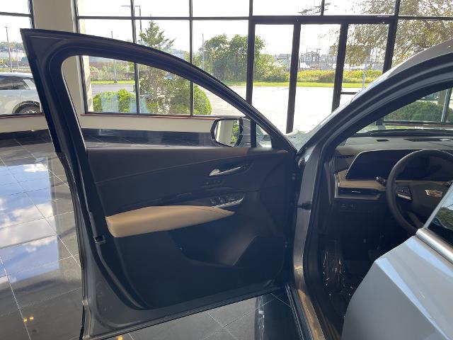 2025 Cadillac XT4 AWD Premium Luxury