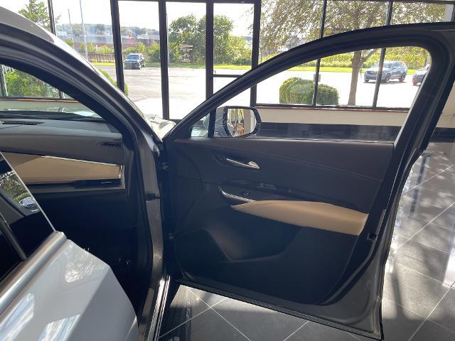 2025 Cadillac XT4 AWD Premium Luxury