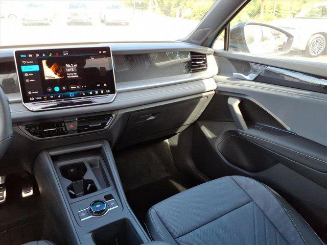 2025 Volkswagen Tiguan 2.0T SE R-Line Black