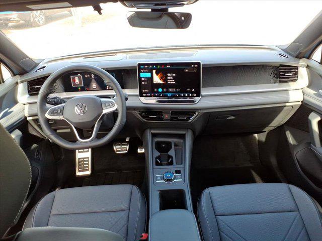 2025 Volkswagen Tiguan 2.0T SE R-Line Black