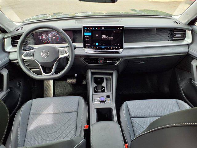 2025 Volkswagen Tiguan 2.0T SE