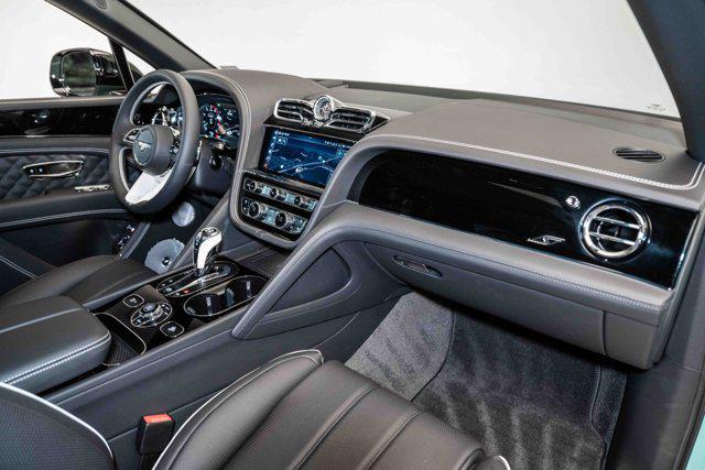 2024 Bentley Bentayga V8