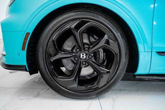 2024 Bentley Bentayga V8