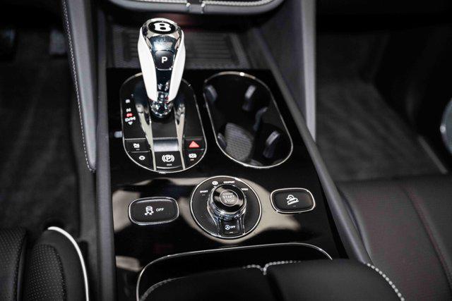 2024 Bentley Bentayga V8