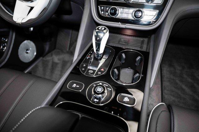2024 Bentley Bentayga V8