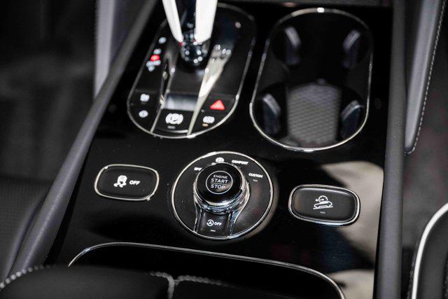 2024 Bentley Bentayga V8