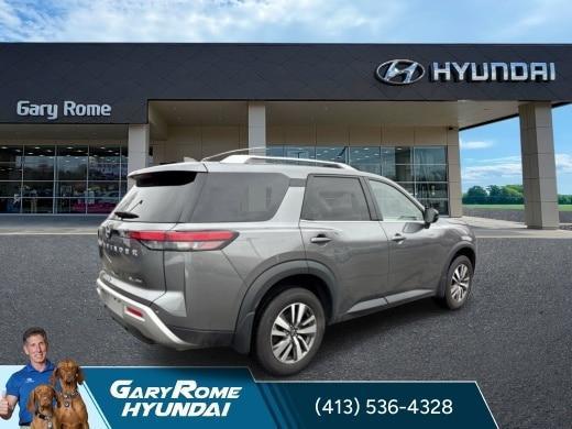 2024 Nissan Pathfinder SL 4WD
