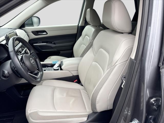 2024 Nissan Pathfinder SL 4WD