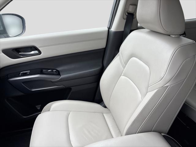 2024 Nissan Pathfinder SL 4WD