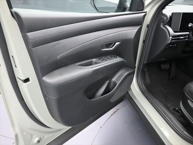 2026 Hyundai Santa Cruz SE
