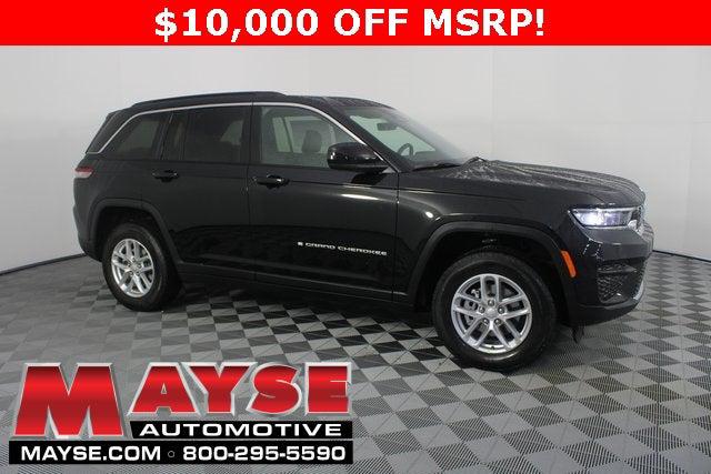 2025 Jeep Grand Cherokee GRAND CHEROKEE LAREDO X 4X4