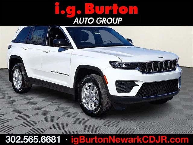 2025 Jeep Grand Cherokee GRAND CHEROKEE LAREDO X 4X4