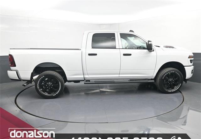 2026 RAM Ram 2500 RAM 2500 BLACK EXPRESS CREW CAB 4X4 64 BOX