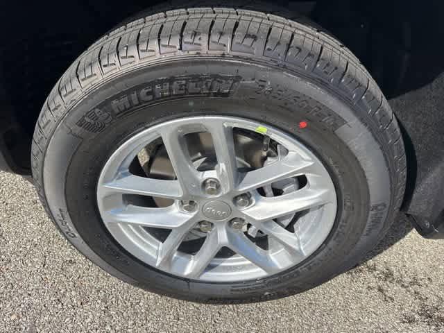 2025 Jeep Grand Cherokee GRAND CHEROKEE LAREDO X 4X4 2025 Jeep Grand Cherokee GRAND CHEROKEE LAREDO X 4X4