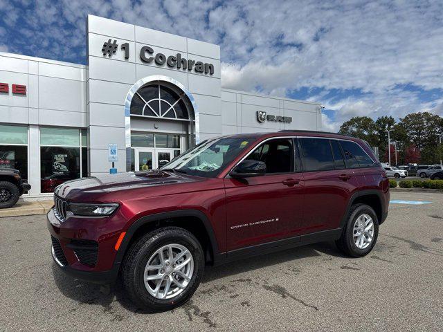 2025 Jeep Grand Cherokee GRAND CHEROKEE LAREDO X 4X4