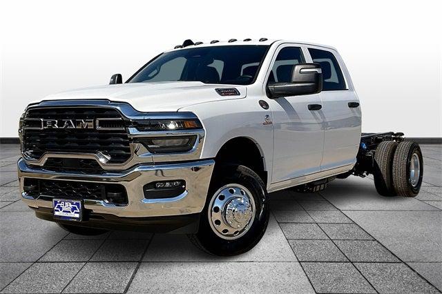 2026 RAM Ram 3500 Chassis Cab RAM 3500 TRADESMAN CREW CAB CHASSIS 4X4 60 CA