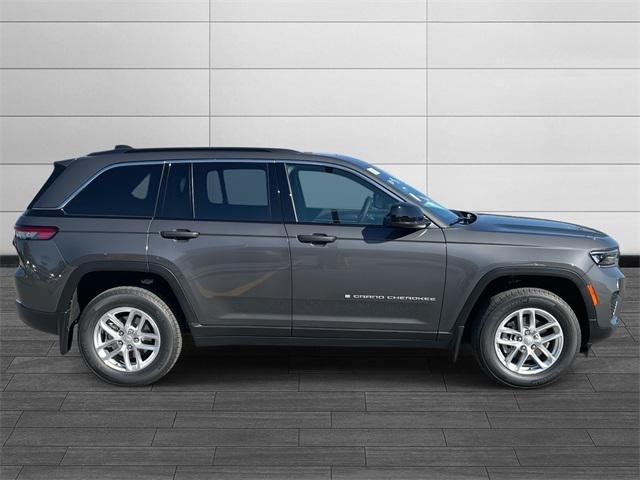 2025 Jeep Grand Cherokee GRAND CHEROKEE LAREDO X 4X4 2025 Jeep Grand Cherokee GRAND CHEROKEE LAREDO X 4X4