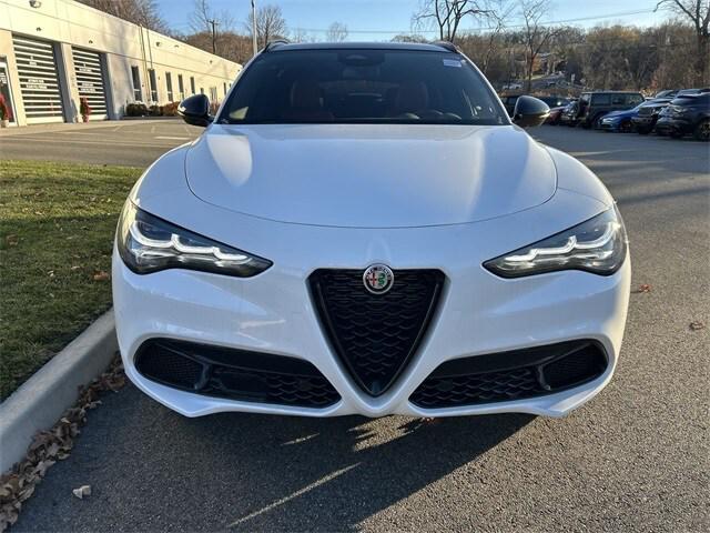 2025 Alfa Romeo Stelvio STELVIO AWD 2025 Alfa Romeo Stelvio STELVIO AWD