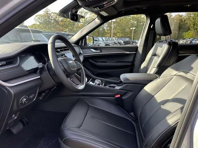 2025 Jeep Grand Cherokee GRAND CHEROKEE LIMITED 4X4 2025 Jeep Grand Cherokee GRAND CHEROKEE LIMITED 4X4