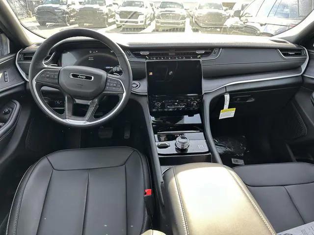 2025 Jeep Grand Cherokee GRAND CHEROKEE LIMITED 4X4 2025 Jeep Grand Cherokee GRAND CHEROKEE LIMITED 4X4