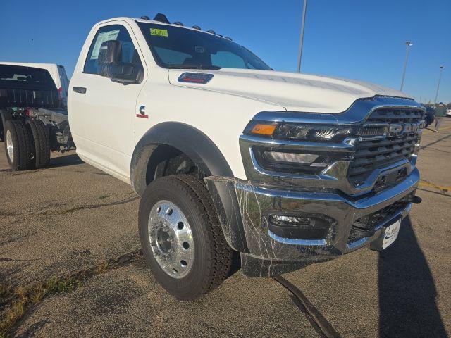2026 RAM Ram 5500 Chassis Cab RAM 5500 TRADESMAN CHASSIS REGULAR CAB 4X4 84 CA