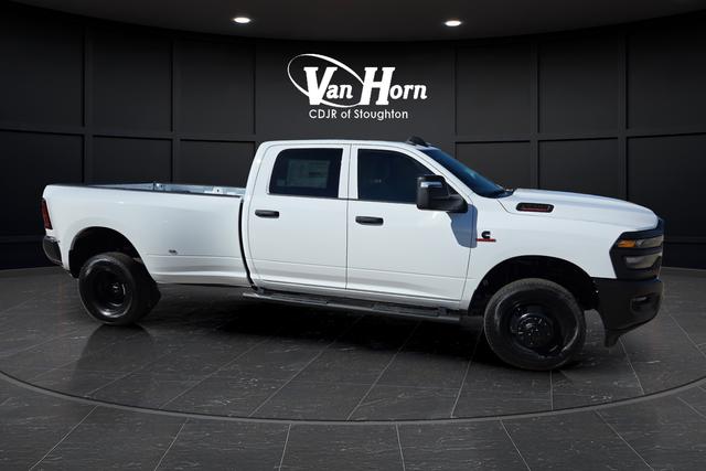 2026 RAM Ram 3500 RAM 3500 TRADESMAN CREW CAB 4X4 8 BOX