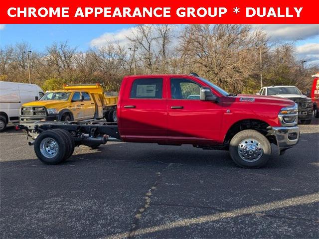 2026 RAM Ram 3500 Chassis Cab RAM 3500 TRADESMAN CREW CAB CHASSIS 4X4 60 CA 2026 RAM Ram 3500 Chassis Cab RAM 3500 TRADESMAN CREW CAB CHASSIS 4X4 60 CA