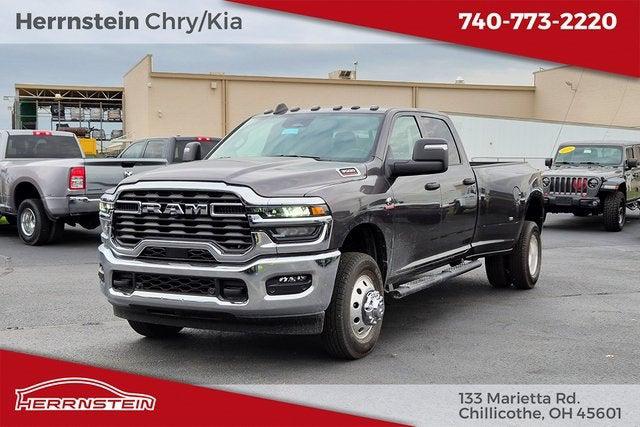 2026 RAM Ram 3500 RAM 3500 TRADESMAN CREW CAB 4X4 8 BOX 2026 RAM Ram 3500 RAM 3500 TRADESMAN CREW CAB 4X4 8 BOX