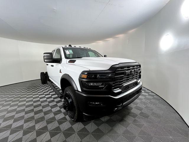 2026 RAM Ram 3500 Chassis Cab RAM 3500 TRADESMAN CREW CAB CHASSIS 4X4 60 CA 2026 RAM Ram 3500 Chassis Cab RAM 3500 TRADESMAN CREW CAB CHASSIS 4X4 60 CA