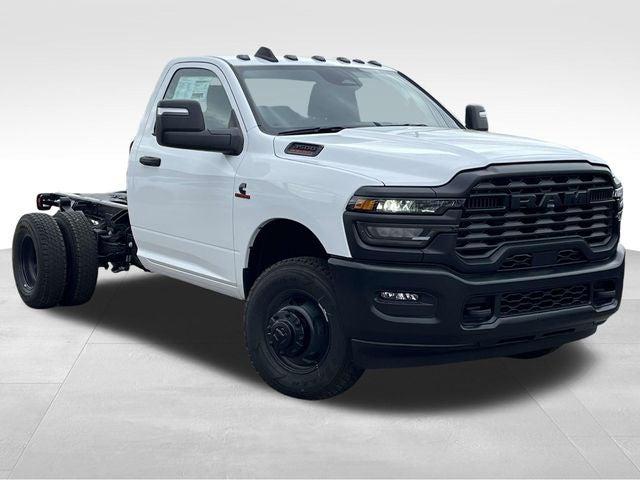2026 RAM Ram 3500 Chassis Cab RAM 3500 TRADESMAN CHASSIS REGULAR CAB 4X4 60 CA 2026 RAM Ram 3500 Chassis Cab RAM 3500 TRADESMAN CHASSIS REGULAR CAB 4X4 60 CA