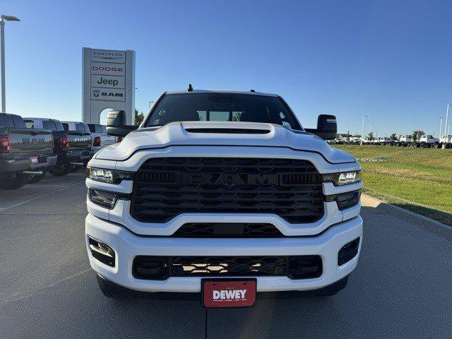 2026 RAM Ram 2500 RAM 2500 BLACK EXPRESS CREW CAB 4X4 64 BOX 2026 RAM Ram 2500 RAM 2500 BLACK EXPRESS CREW CAB 4X4 64 BOX