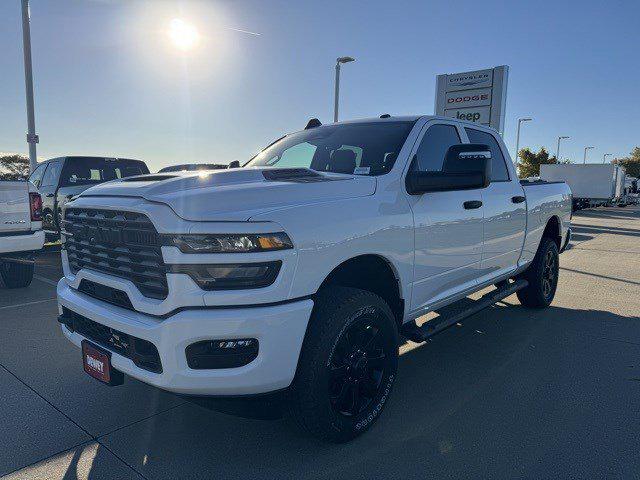2026 RAM Ram 2500 RAM 2500 BLACK EXPRESS CREW CAB 4X4 64 BOX 2026 RAM Ram 2500 RAM 2500 BLACK EXPRESS CREW CAB 4X4 64 BOX