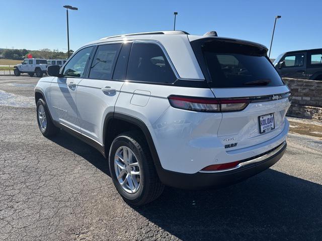 2025 Jeep Grand Cherokee GRAND CHEROKEE LAREDO X 4X4 2025 Jeep Grand Cherokee GRAND CHEROKEE LAREDO X 4X4