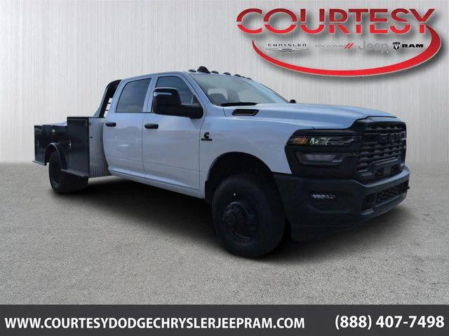 2026 RAM Ram 3500 Chassis Cab RAM 3500 TRADESMAN CREW CAB CHASSIS 4X4 60 CA