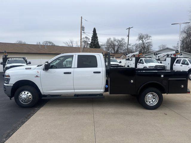 2026 RAM Ram 3500 Chassis Cab RAM 3500 TRADESMAN CREW CAB CHASSIS 4X4 60 CA