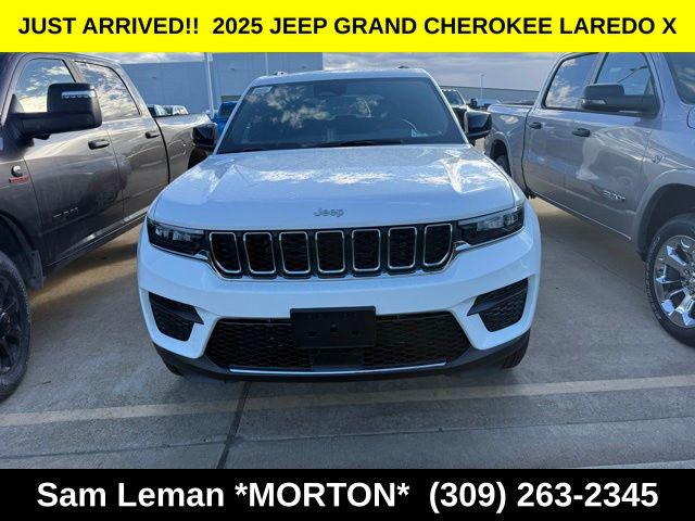 2025 Jeep Grand Cherokee GRAND CHEROKEE LAREDO X 4X4 2025 Jeep Grand Cherokee GRAND CHEROKEE LAREDO X 4X4