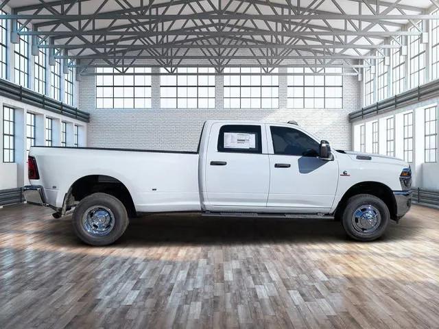 2026 RAM Ram 3500 RAM 3500 TRADESMAN CREW CAB 4X4 8 BOX 2026 RAM Ram 3500 RAM 3500 TRADESMAN CREW CAB 4X4 8 BOX