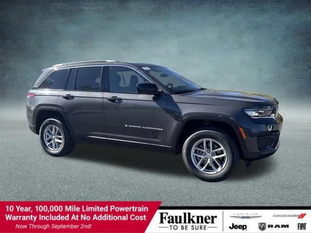 2025 Jeep Grand Cherokee GRAND CHEROKEE LAREDO X 4X4