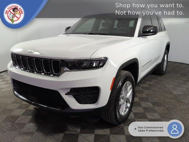 2025 Jeep Grand Cherokee GRAND CHEROKEE LAREDO X 4X4 2025 Jeep Grand Cherokee GRAND CHEROKEE LAREDO X 4X4