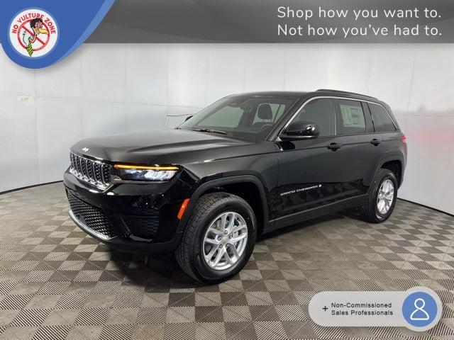 2025 Jeep Grand Cherokee GRAND CHEROKEE LAREDO X 4X4 2025 Jeep Grand Cherokee GRAND CHEROKEE LAREDO X 4X4