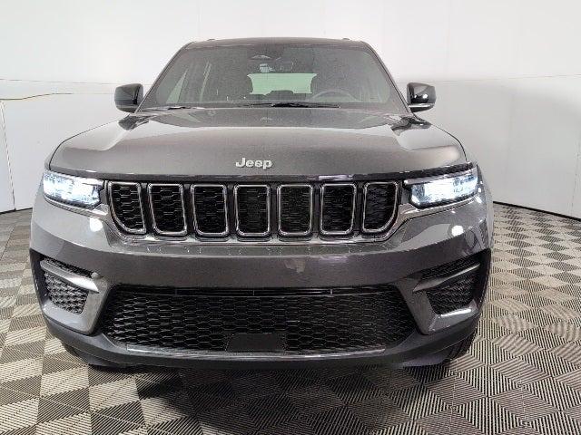 2025 Jeep Grand Cherokee GRAND CHEROKEE LAREDO X 4X4