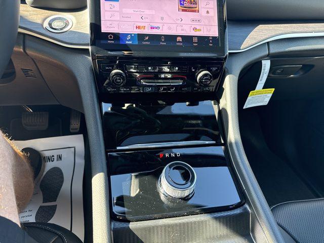 2025 Jeep Grand Cherokee Limited 4x2