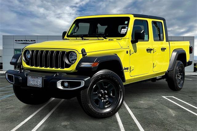 2024 Jeep Gladiator Sport
