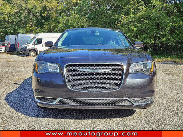 2018 Chrysler 300 Touring