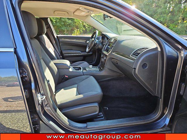 2018 Chrysler 300 Touring