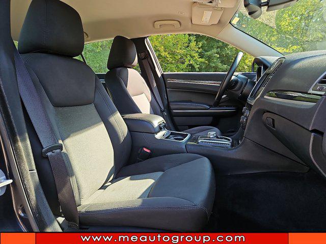 2018 Chrysler 300 Touring