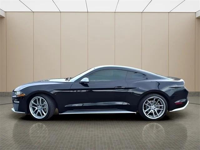 2022 Ford Mustang EcoBoost Fastback