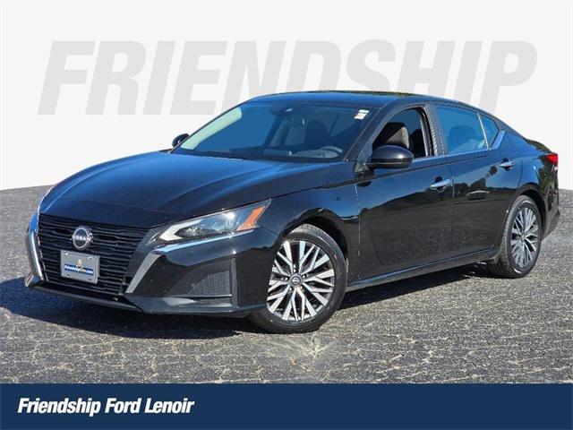 2023 Nissan Altima SV FWD